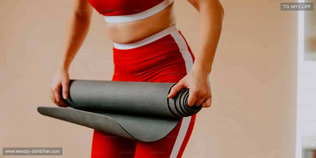 把热爱穿在身上，让每一件周边都成为你的骄傲！👕